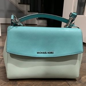 micheal kors purse
